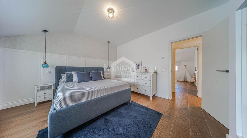 Foto 581847e3-c79b-4caf-ac61-98bf92b5e618. Casa adossada amb piscina a Carranque