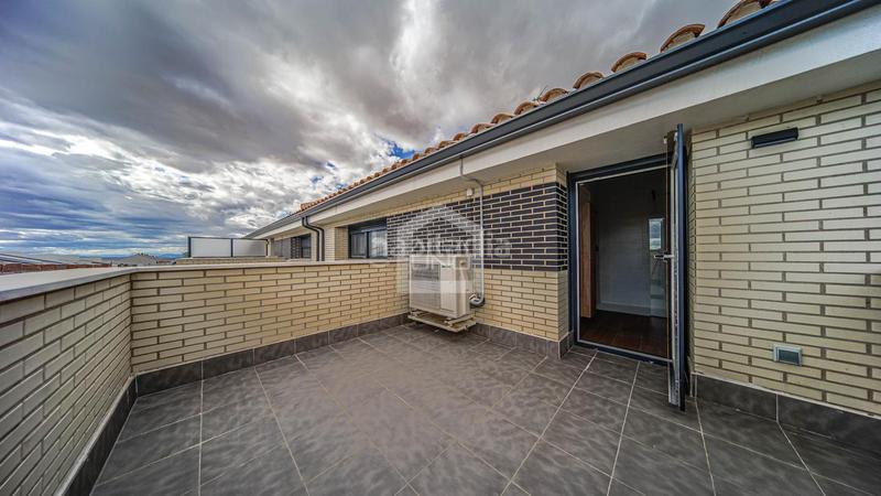 Foto 7ba53f84-affa-4be2-bc1b-4c1a8a6648af. Casa adossada amb piscina a Carranque