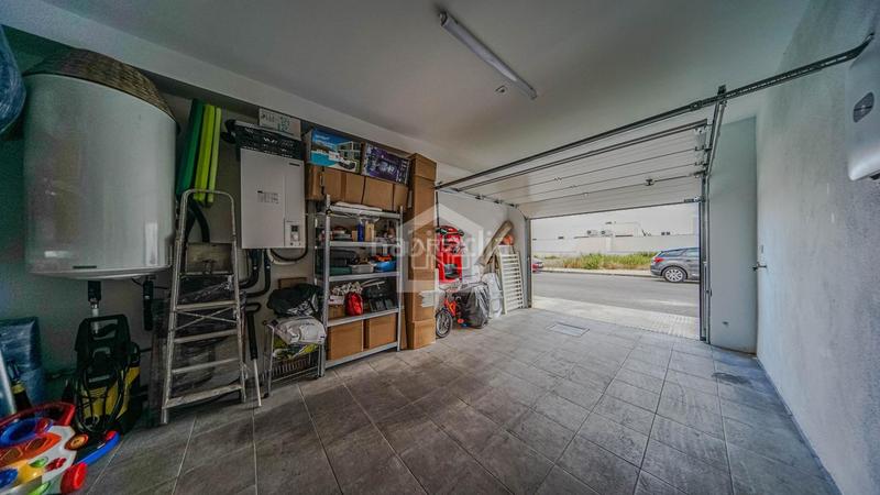 Foto b04e2d90-8585-4de2-a0cd-068ebfa11496. Casa adossada amb piscina a Carranque