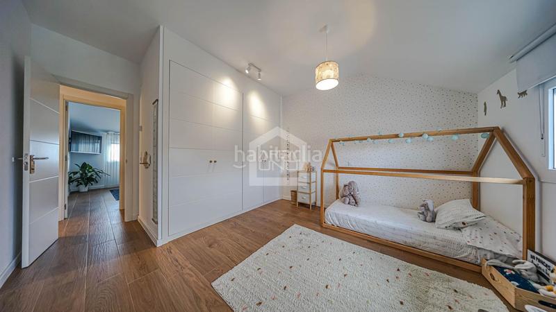 Foto b457462c-ca9b-4f13-bcdd-9ae5a509f825. Casa adossada amb piscina a Carranque