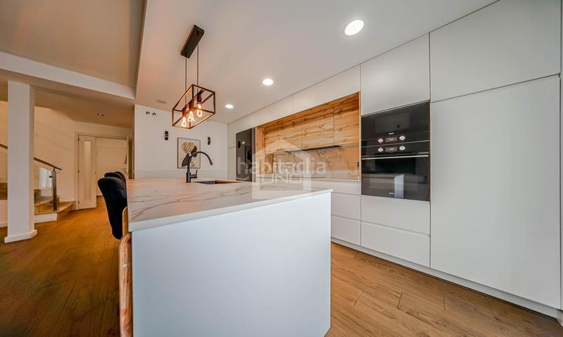 Foto d5590c4e-4629-4895-a5b6-cc93ce0f0b81. Casa adossada amb piscina a Carranque