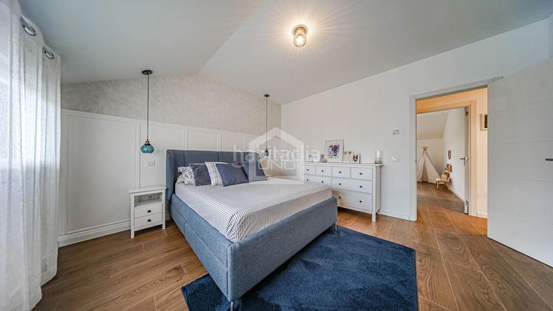 Foto dac7a039-afb4-4b23-9752-e81132fc6239. Casa adossada amb piscina a Carranque