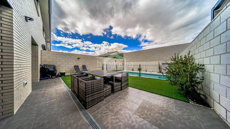 Foto e89b0079-91b4-4249-a0ea-41efe1e05cbd. Casa adossada amb piscina a Carranque