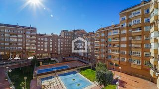 Location Appartement à Prado de Santo Domingo. Area uno asesores inmobiliarios alquila piso de 3 habitaciones y