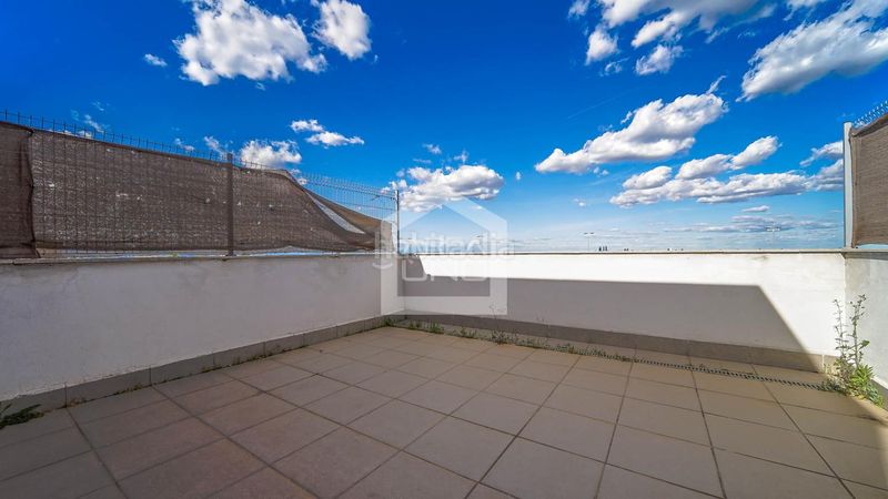 Foto 6e96f0b2-ab2d-4bc0-a090-ebbf8ddf5672. Duplex con riscaldamento parcheggio in Campodón-Ventorro del Cano Alcorcón