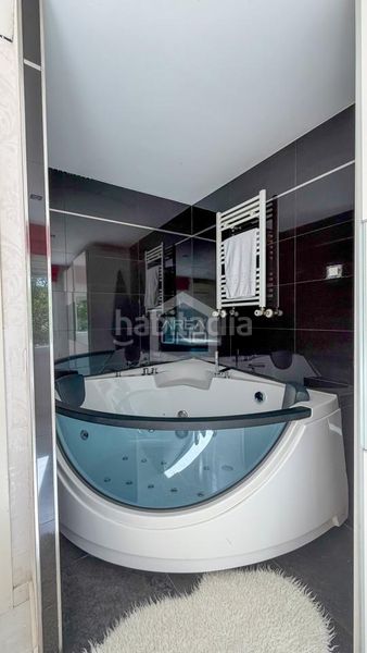Foto 8cd315fa-5aa8-4cfa-afce-4ae3b68c28ad. Flat with heating in Media Legua Madrid