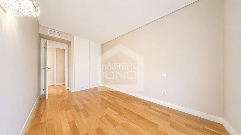 Foto 0d0d0b1f-418b-4c1b-8791-ba4bcdc4c996. Pis amb calefacció aparcament piscina a Puerta del Ángel Madrid