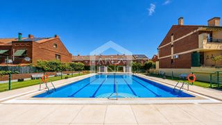Semi detached house in Prado de Santo Domingo