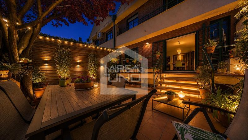 Foto dbdbeeb8-db11-460c-9763-28ef96935e5c. Casa adossada amb calefacció aparcament piscina a Alcorcón