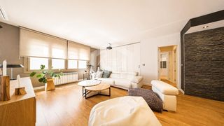 Affitto Appartamento in Prado de Santo Domingo. Vivienda en alquiler de 1 habitación, 2 baños y urbanización con