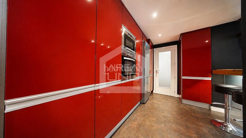 Foto 4501ca35-3e0d-4a86-bde6-b20f250e9163. Rent flat with heating parking pool in Prado de Santo Domingo Alcorcón