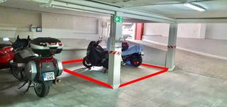 Parking voiture à Guadarrama 17. Garaje en venta en centro.