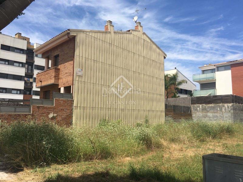 Foto bf406754-3834-4b8e-a672-d02cb818dc66. Finca rústica parcela para construir una casa en venta en Vilanova i la Geltrú