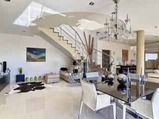 Xalet a Cunit Residencial. Fantástica villa de lujo con 1300m de parcela, 5 dormitorios, pi