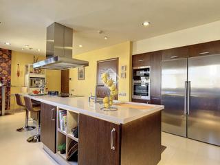 Chalet en Cunit Residencial. Fantástica villa de lujo con 1300m de parcela, 5 dormitorios, pi