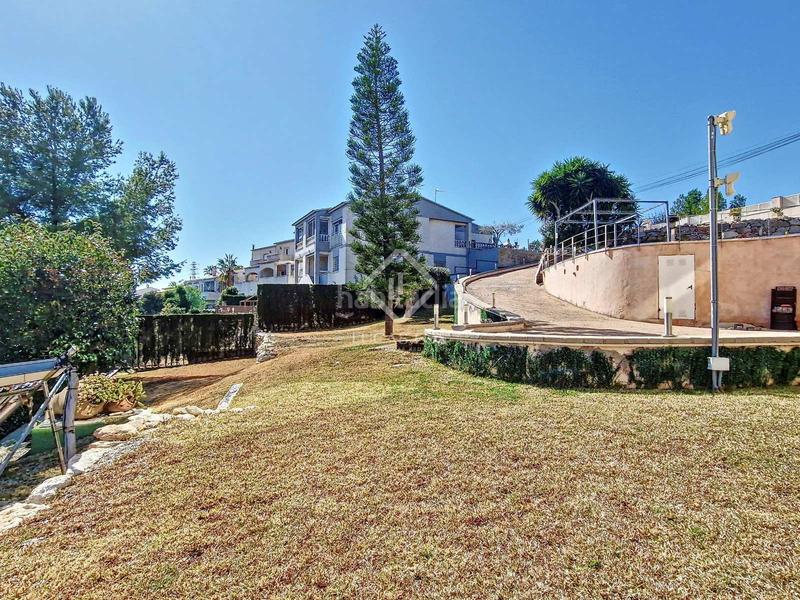 Foto 527b488a-2a7f-498f-853e-0815281b04a7. Chalet fantástica villa de lujo con 1300m de parcela, 5 dormitorios, piscina, garaje y panorámicas vistas al mar en venta . en Cunit