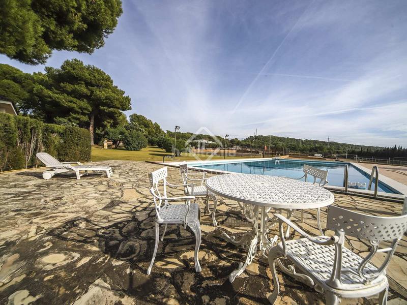 Foto 1b764e06-5a56-4293-9a28-d8cdca0c637a. Chalet finca ecuestre de 5 dormitorios en venta en calafell, tarragona en Vendrell (El)