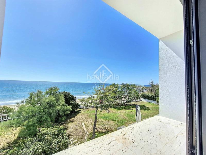Foto 225d0ed8-4e0a-4fbf-8686-d621e37c0500. Location chalet avec parking dans Barri de Mar Vilanova i la Geltrú