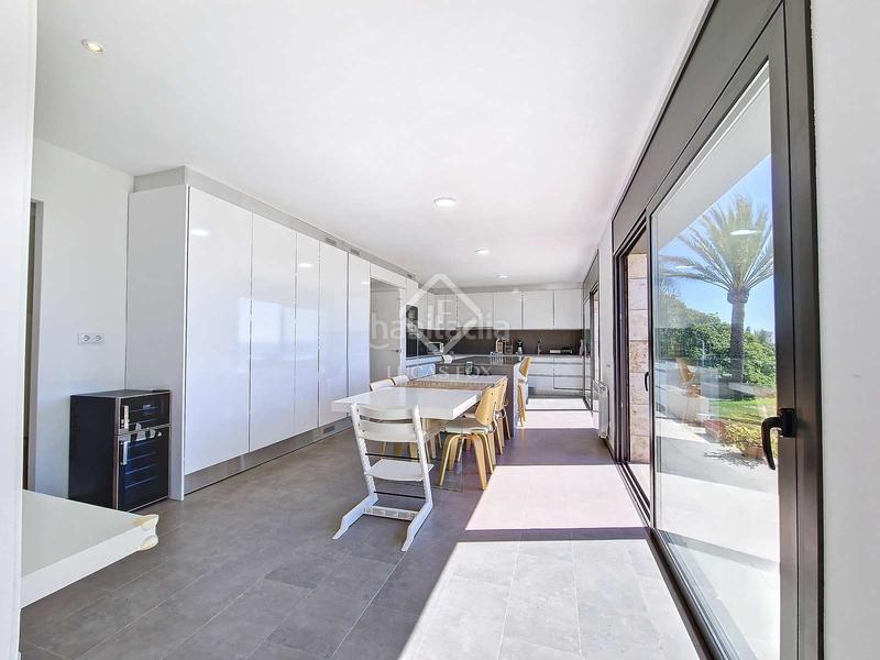 Foto 9a546429-894c-4284-b64b-99d5684ecc70. Location chalet avec parking dans Barri de Mar Vilanova i la Geltrú