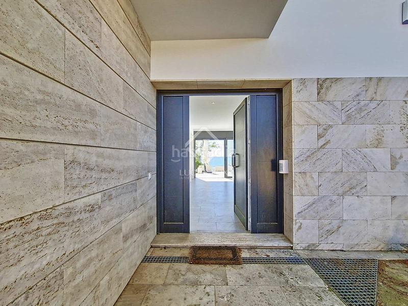 Foto c2f5b735-5d24-4059-96e9-97a201bfe826. Location chalet avec parking dans Barri de Mar Vilanova i la Geltrú