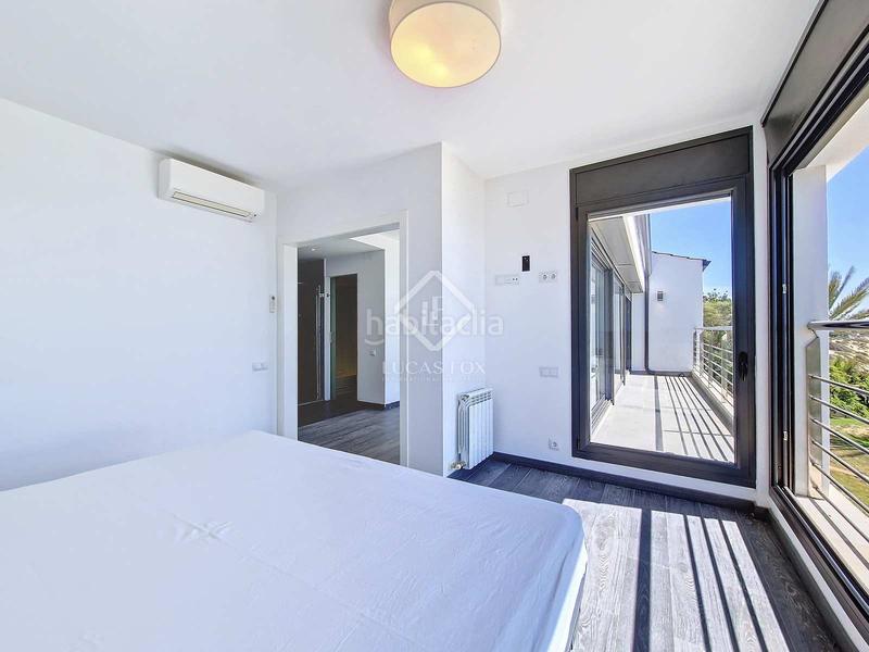 Foto f8303769-14ff-4457-90fc-79e92f45a923. Location chalet avec parking dans Barri de Mar Vilanova i la Geltrú