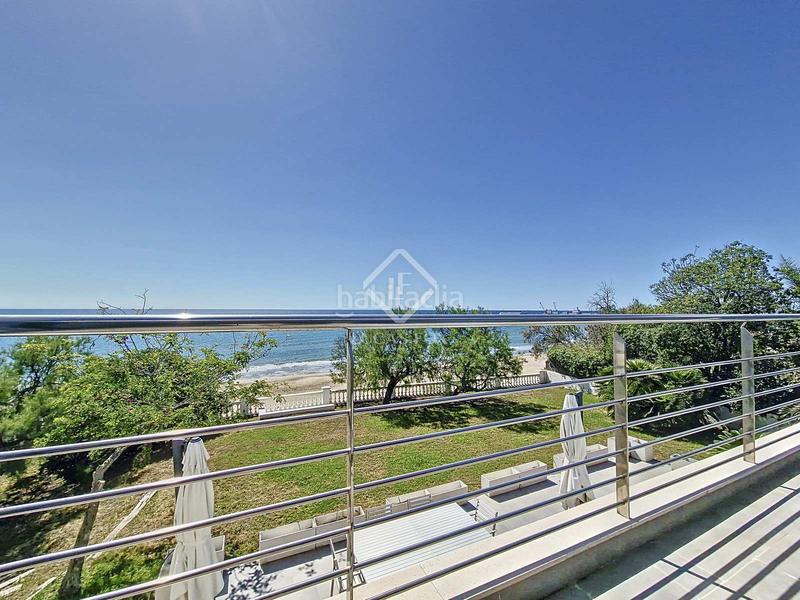 Foto 05f411a2-cec2-4c6f-aa18-510ad36ac314. Rent chalet with parking in Barri de Mar Vilanova i la Geltrú