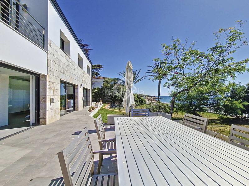 Foto 3da825fc-3459-437f-805b-f3a8af264020. Rent chalet with parking in Barri de Mar Vilanova i la Geltrú