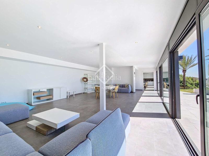 Foto 513084fa-7e92-4d81-8c12-a0d7339a62f3. Rent chalet with parking in Barri de Mar Vilanova i la Geltrú