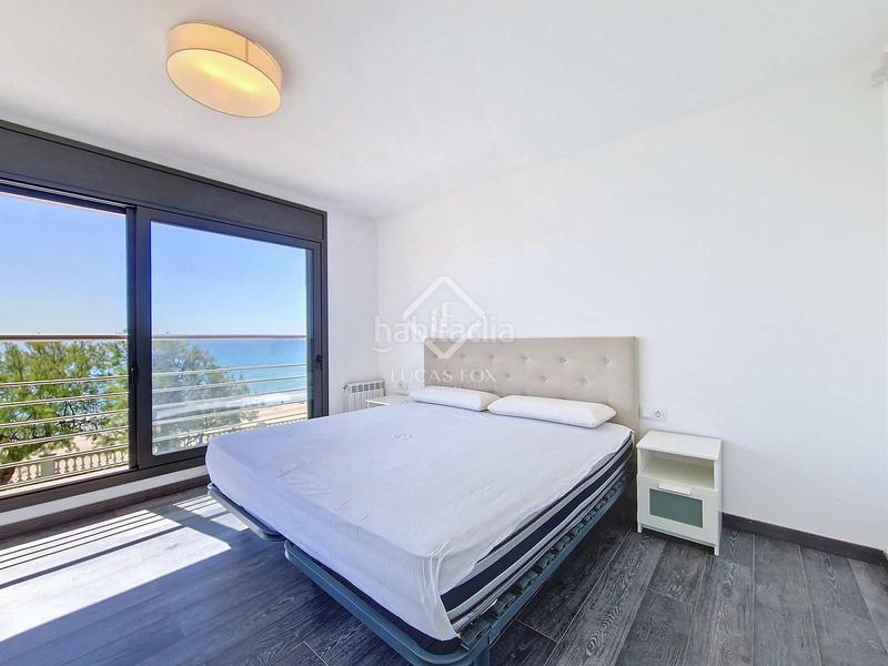 Foto d0453feb-43a6-4724-abe2-a95ab4651aa2. Rent chalet with parking in Barri de Mar Vilanova i la Geltrú