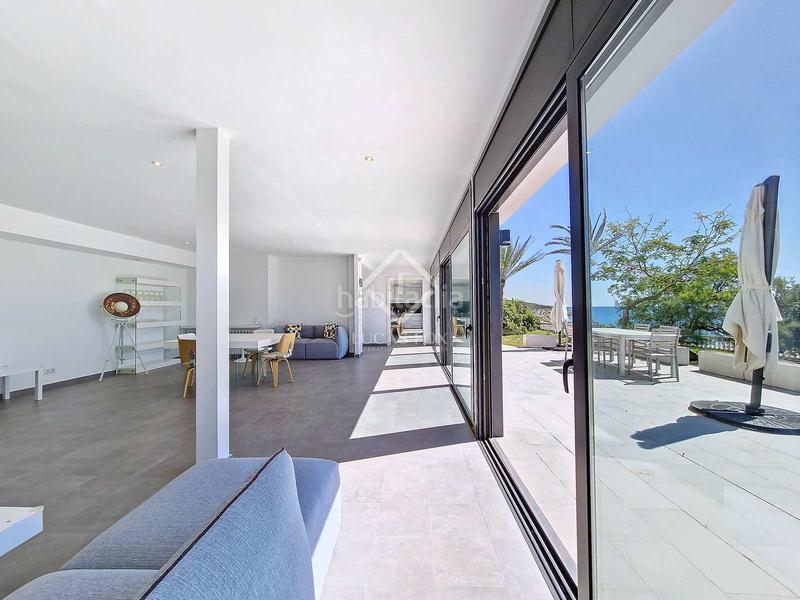 Foto e820b548-70b5-41c1-bfc0-b50c6d47ff18. Rent chalet with parking in Barri de Mar Vilanova i la Geltrú