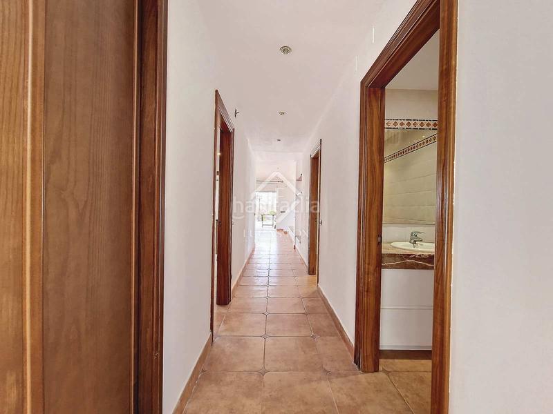 Foto 59c545e1-051e-4539-97fd-d49927702f1e. Chalet fantástica casa independiente, completamente exterior, con 4 habitaciones y un extenso jardín en venta en una tranquila zona resid en Vendrell (El)