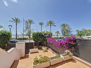 Appartement à Segur Platja. Espectacular piso en planta baja en venta en primera línea de ma