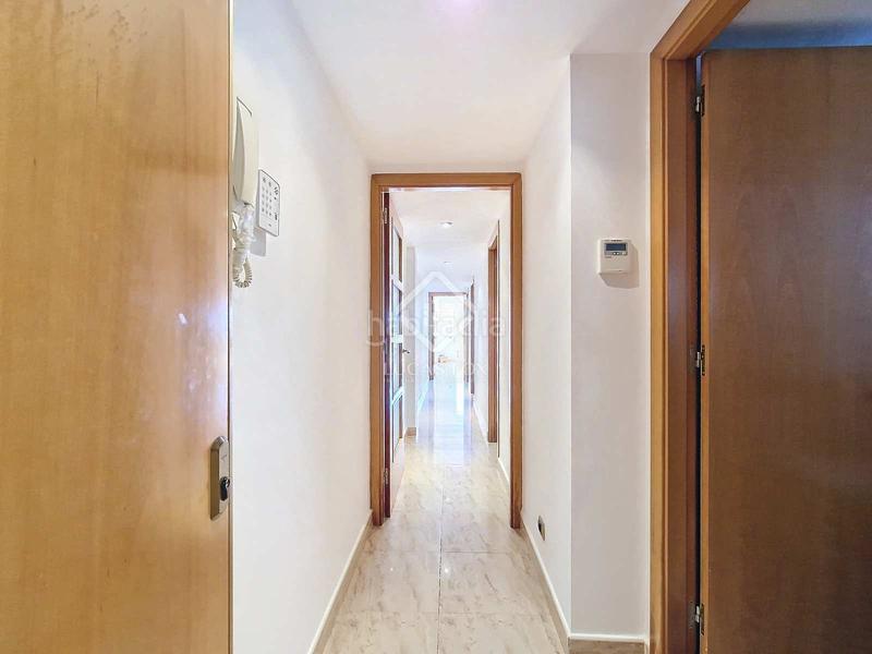Foto d0073da8-c1ba-4db3-b445-8589e21abee0. Piso espectacular piso en planta baja en venta en primera línea de mar en el paseo marítimo de calafell, costa daurada en Segur de Calafell