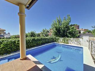 Xalet a Santa Maria-l´Eixample-Sud Sumella. Casa independiente con mucho encanto, con garaje y piscina priva