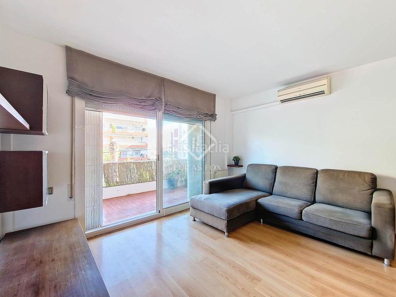 Foto 8f669c1b-3d66-4a72-95e4-5eac09ba9b9a. Piso acogedor piso con terraza en venta en Ribes Roges, la mejor zona de vilanova, a tanto solo 2 minutos de la playa en Vilanova i la Geltrú