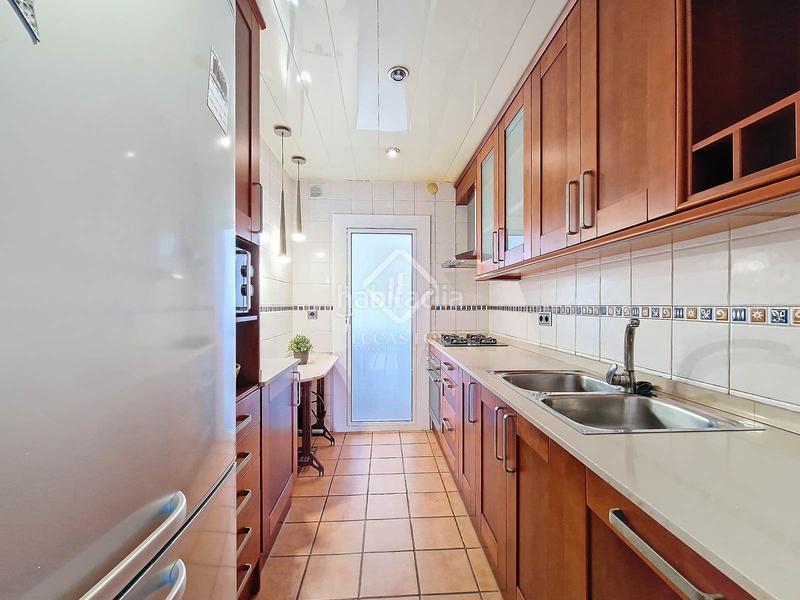 Foto bfa08b68-e333-4ae6-85c4-17aa6039c35b. Piso acogedor piso con terraza en venta en Ribes Roges, la mejor zona de vilanova, a tanto solo 2 minutos de la playa en Vilanova i la Geltrú