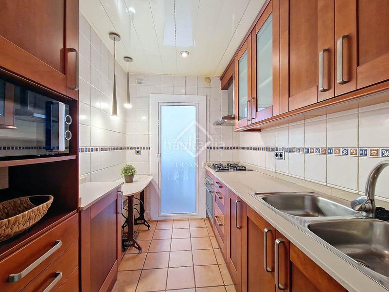 Foto dc6223c8-e1c6-4e34-85fa-6e3a15957eff. Piso acogedor piso con terraza en venta en Ribes Roges, la mejor zona de vilanova, a tanto solo 2 minutos de la playa en Vilanova i la Geltrú