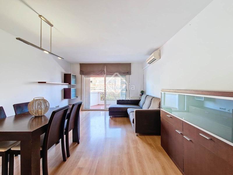 Foto e952135c-bbd0-480c-8593-5c03d787c3cf. Piso acogedor piso con terraza en venta en Ribes Roges, la mejor zona de vilanova, a tanto solo 2 minutos de la playa en Vilanova i la Geltrú