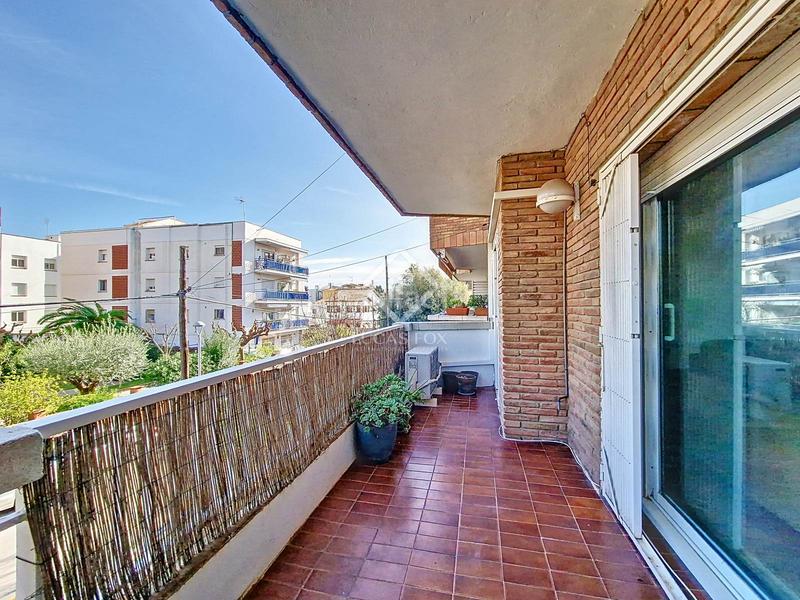 Foto f222cb4b-7a2a-4e34-9284-e05c975c3417. Piso acogedor piso con terraza en venta en Ribes Roges, la mejor zona de vilanova, a tanto solo 2 minutos de la playa en Vilanova i la Geltrú