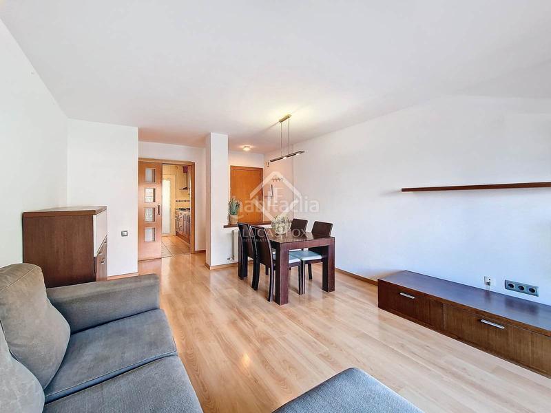 Foto f39637c1-5ecb-420b-8ada-b40b5209be38. Piso acogedor piso con terraza en venta en Ribes Roges, la mejor zona de vilanova, a tanto solo 2 minutos de la playa en Vilanova i la Geltrú