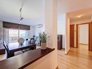 Pis a Ribes Roges. Acogedor piso con terraza en venta en ribes roges, la mejor zona