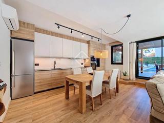 Chalet dans Mas Mel. Espectacular casa individual totalmente reformada en venta en ma
