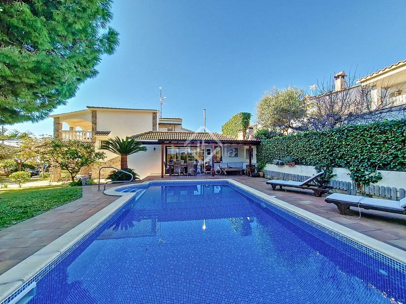 Foto 849c9d4b-c385-4f56-86cc-b1fd88dde392. Chalet avec chauffage parking piscine dans Mas Mel Calafell