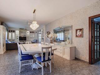 Affitto Chalet in Mas Mel. Gran casa independiente con parcela de 2.852 m, piscina, pista d