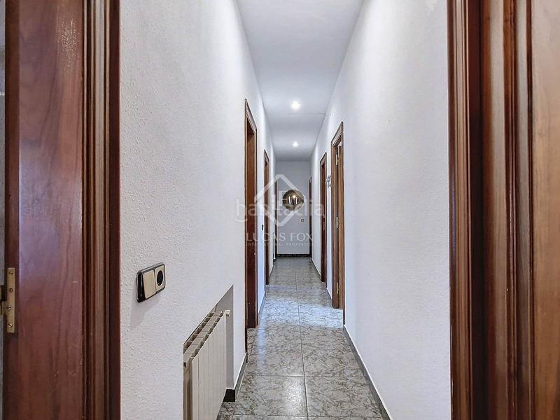 Foto 94b23324-ac39-45ea-84eb-99ffbad0d64b. Affitto chalet con riscaldamento piscina in Mas Mel Calafell