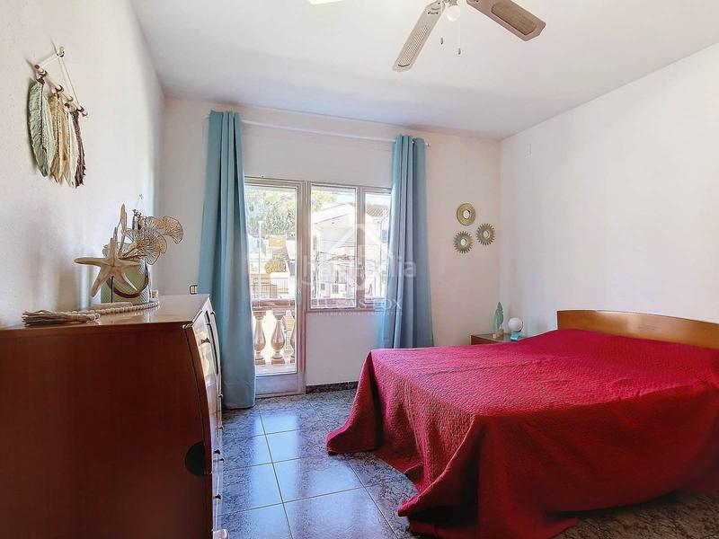 Foto 5bf21555-f3bd-47ed-8223-4fa91f75a6e2. Lloguer xalet amb calefacció piscina a Mas Mel Calafell