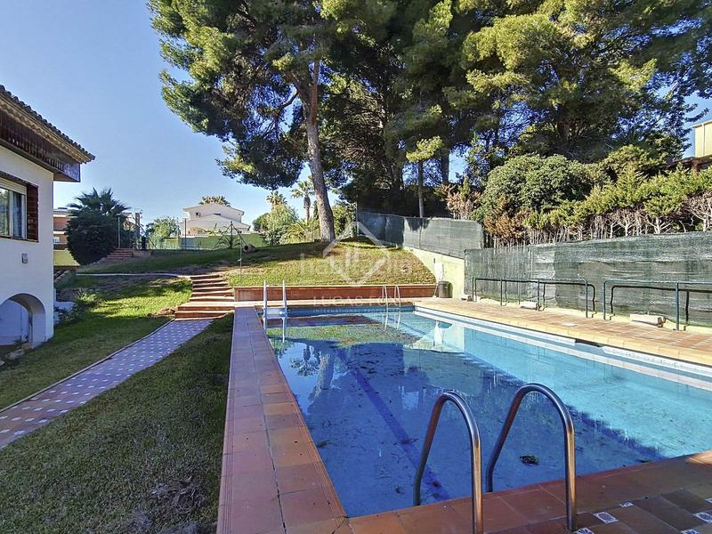 Foto 7e20f48f-9d5f-4e82-bc28-3238942ef15b. Lloguer xalet amb calefacció piscina a Mas Mel Calafell