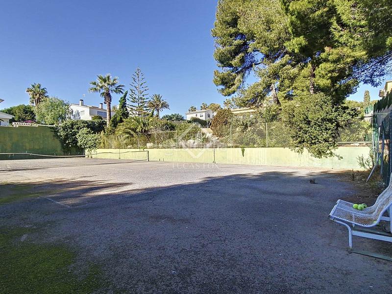 Foto 355f6480-913f-45a5-845a-f34b0b5e4265. Miete chalet mit heizung pool in Mas Mel Calafell