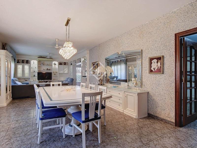 Foto 3ab3828a-868f-4a26-a721-f58d35ce9dc3. Rent chalet with heating pool in Mas Mel Calafell