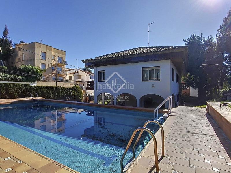 Foto 51a02517-c166-46b7-9a81-5de3b4165518. Rent chalet with heating pool in Mas Mel Calafell